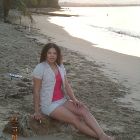 Doris Hernandez Photo 40