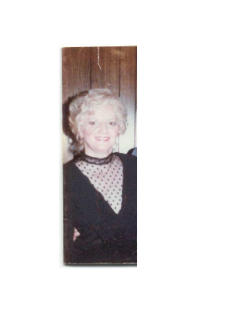 Elizabeth Gallagher Photo 21