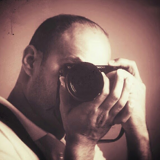 Manuel Mena Photo 28