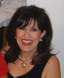 Julie Middleton Photo 32