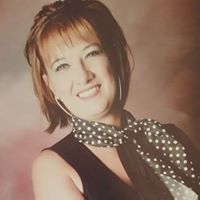 Julie Booth Photo 10