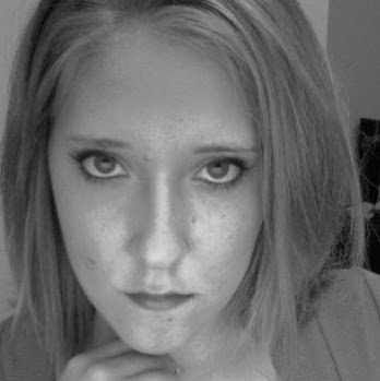 Jennifer Underwood Photo 12