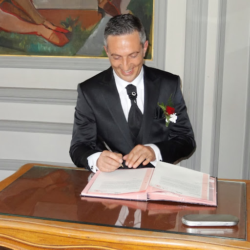 Manuel Iglesias Photo 16
