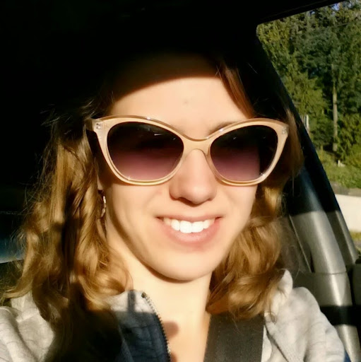 Elizabeth Pedersen Photo 19