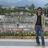 Tuyen Trinh Photo 23