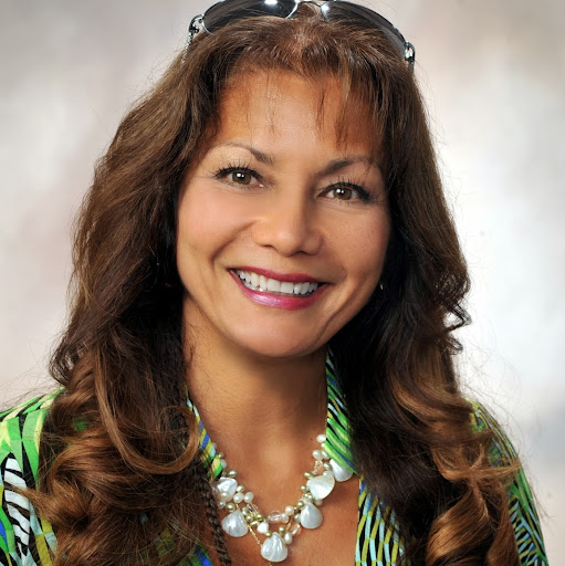 Darlene Ellis Photo 13