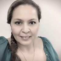 Carolina Castaneda Photo 32