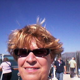 Vicki James Photo 9
