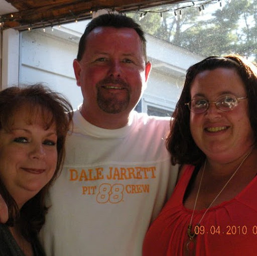 Julie Hart Photo 13