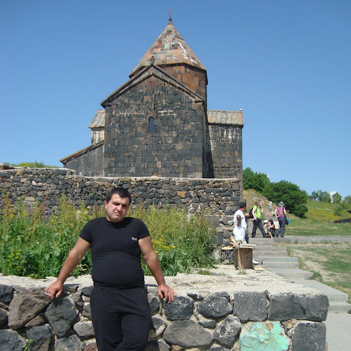 Artur Danielyan Photo 11