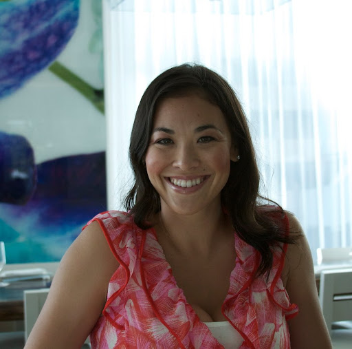 Caroline Austin Photo 17