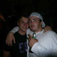 Aaron Leach Photo 40
