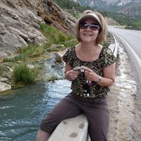 Julie Moreno Photo 25