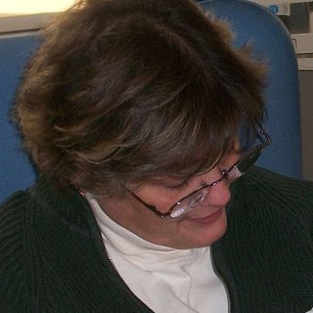 Julie Dempsey Photo 27