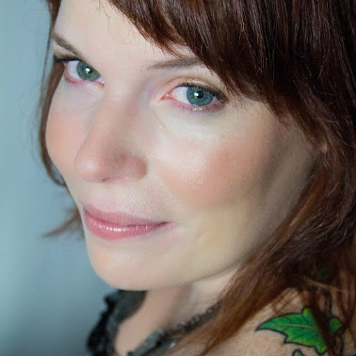Andrea Harvey Photo 13