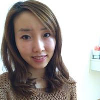 Janet Yu Photo 26