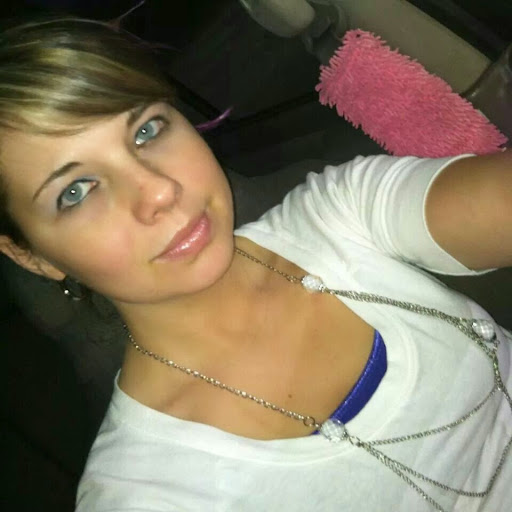 Staci Moore Photo 11