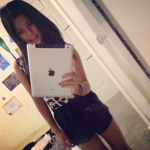 Cindy Trinh Photo 14