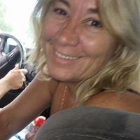 Elizabeth Leger Photo 15