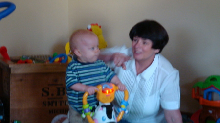 Debbie Hunt Photo 29