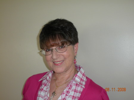 Elizabeth Rose Photo 18