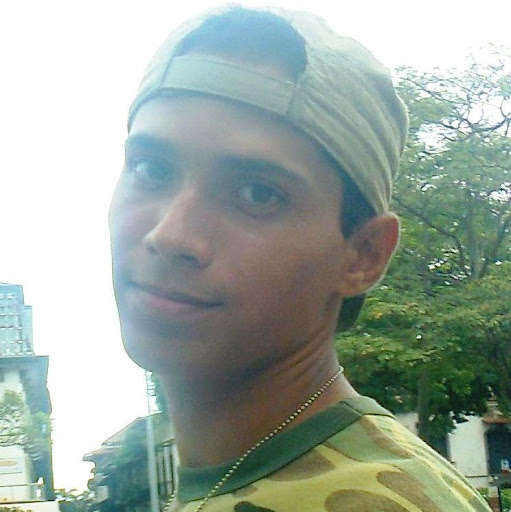 Alexis Robles Photo 7