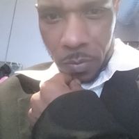 Dwight Jones Photo 13