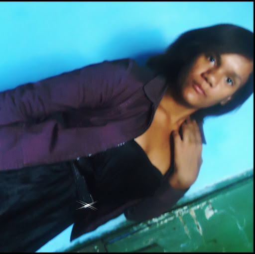 Abigail Cruz Photo 20