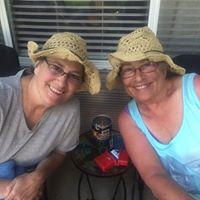 Vicki Winter Photo 37