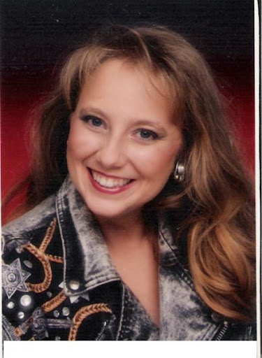 Amy Cecil Photo 15