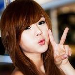 Julia Hwang Photo 17