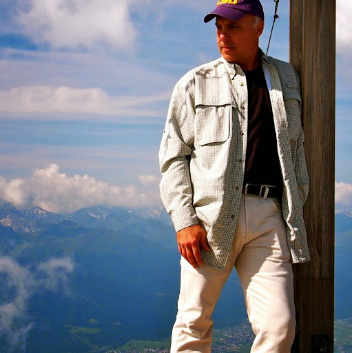 Greg Robbins Photo 37