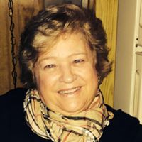 Jeanette Mayes Photo 16