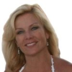 Julia Hart Photo 3