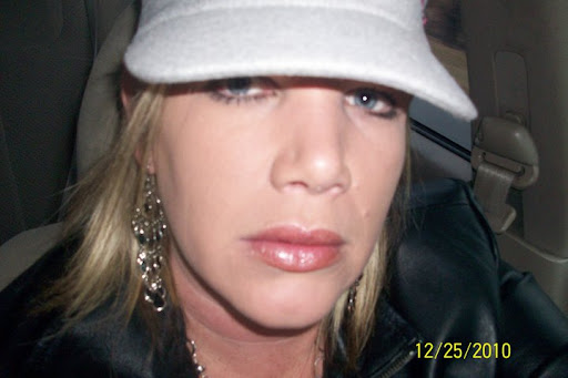 Stephanie Woodall Photo 8