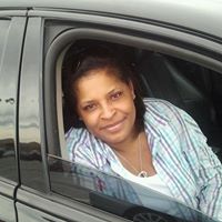Desiree Davis Photo 7