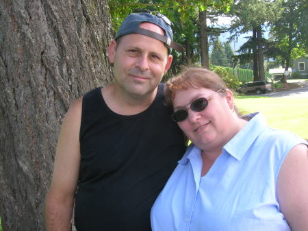 Lisa Holmes Photo 30