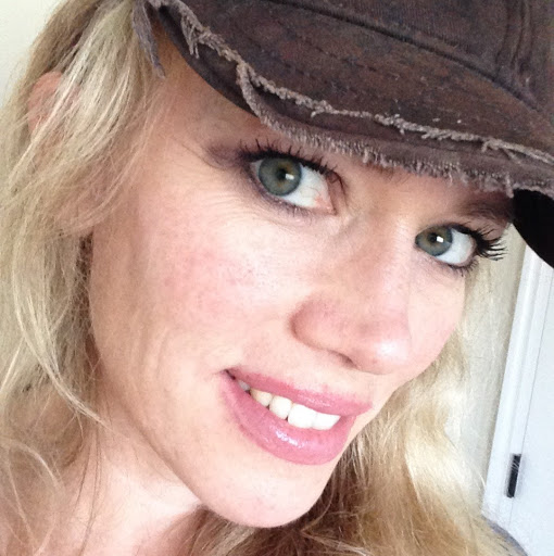 Kimberly Rhodes Photo 34
