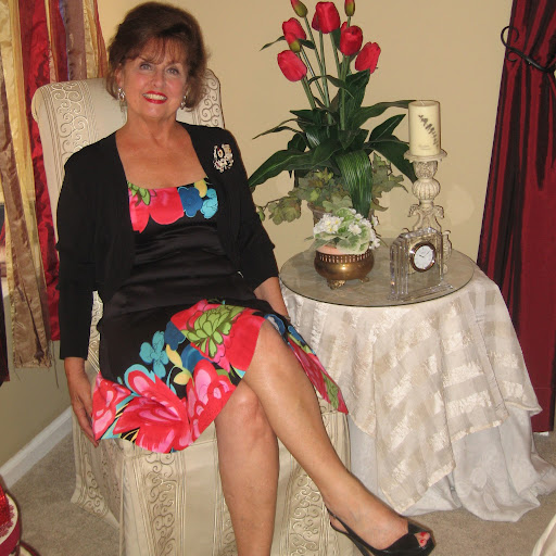 Suzanne Sharp Photo 31