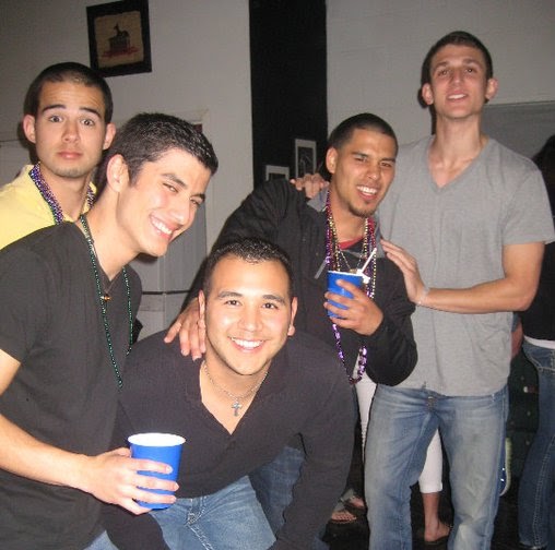 Daniel Gonzales Photo 38