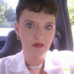 Rebecca Meadows Photo 19