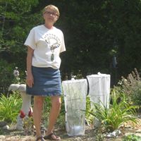 Jennifer Dewey Photo 21