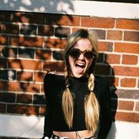 Sara Matthews Photo 10
