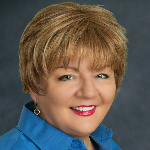 Debbie Nicholas Photo 15