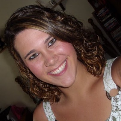 Elizabeth Russell Photo 10