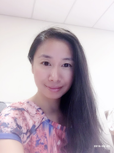 Linda Yu Photo 35