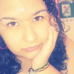 Angelica Guzman Photo 13