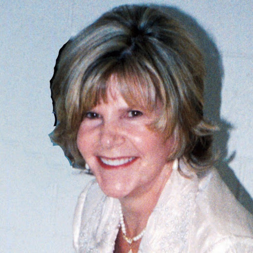Robyn Bailey Photo 18