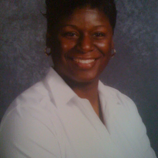 Stephanie Starks Photo 36