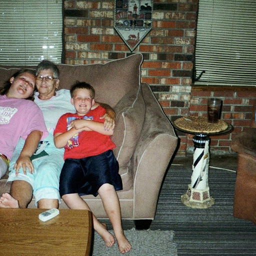 Phyllis Hampton Photo 28